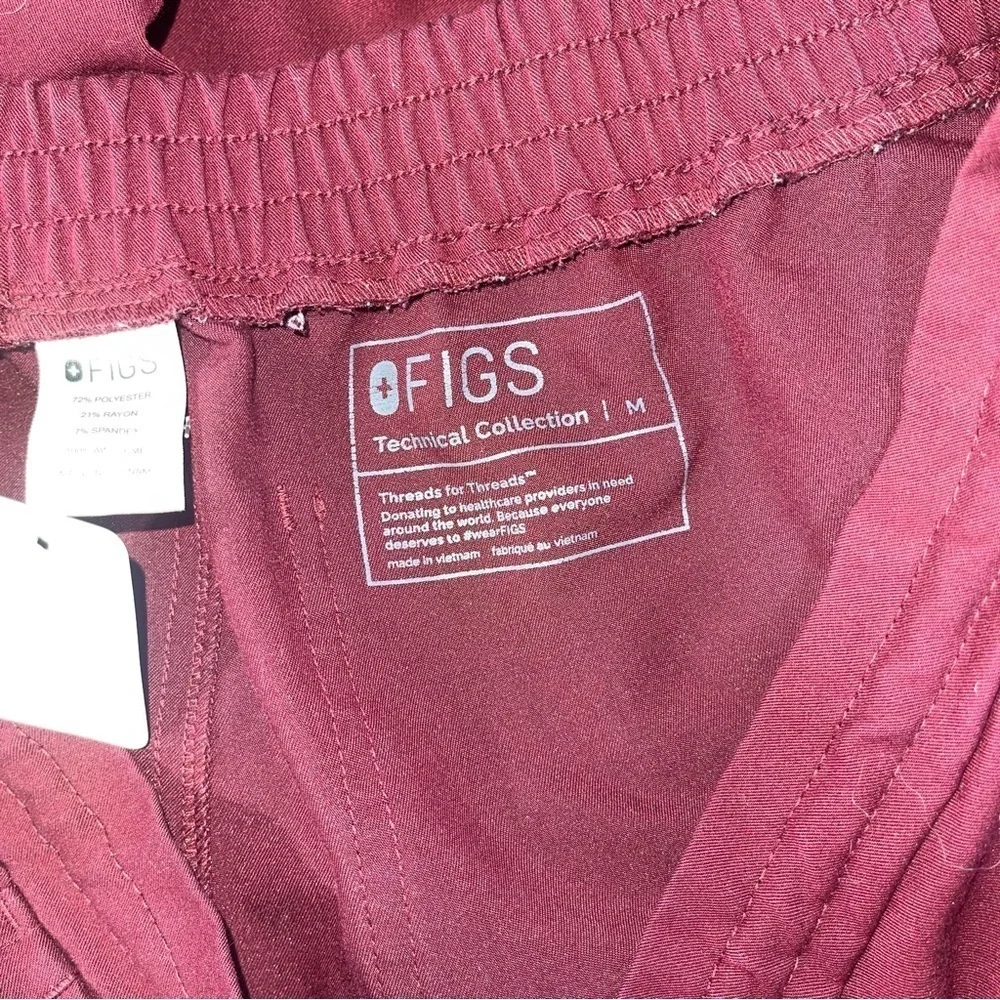Figs Red Cargo scrub Pants technical collection Fit medium
